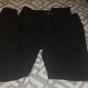 Black Levi's jeans